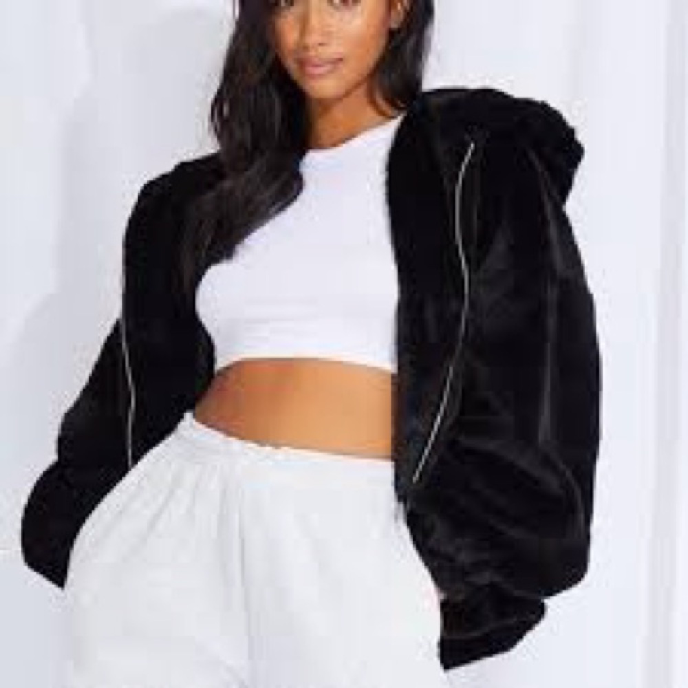 NWT PrettyLittleThing Plush Black Teddy Jacket A571